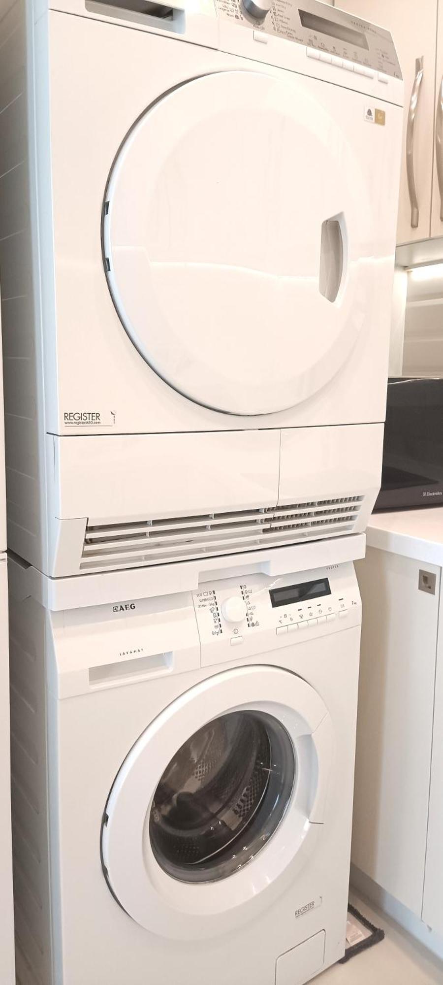 Old Town 2 Bedroom Apartment Near Dome Square & Scenic Waterfront 리가 외부 사진